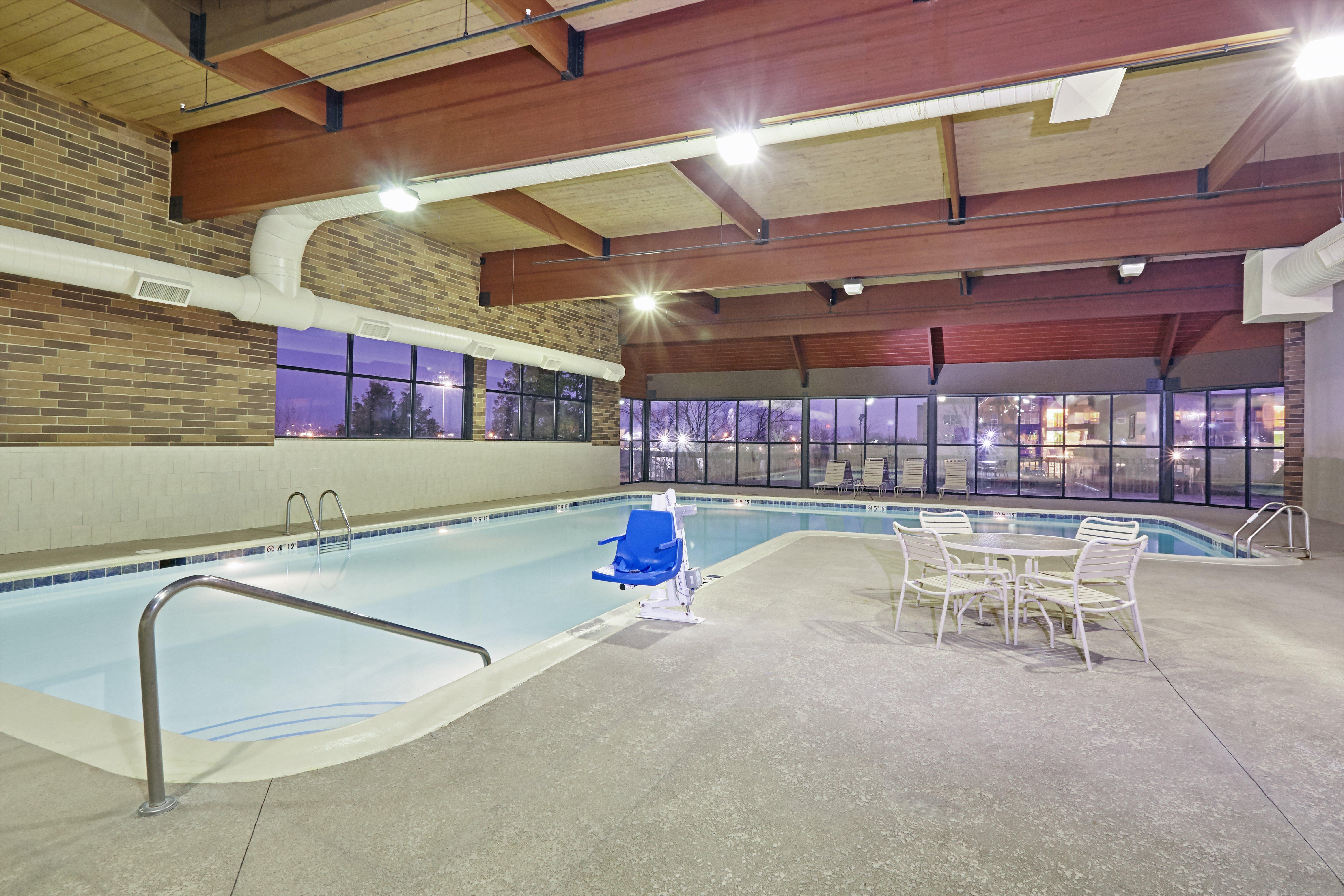 Holiday Inn Chicago Matteson Conference Center, An Ihg Hotel מראה חיצוני תמונה