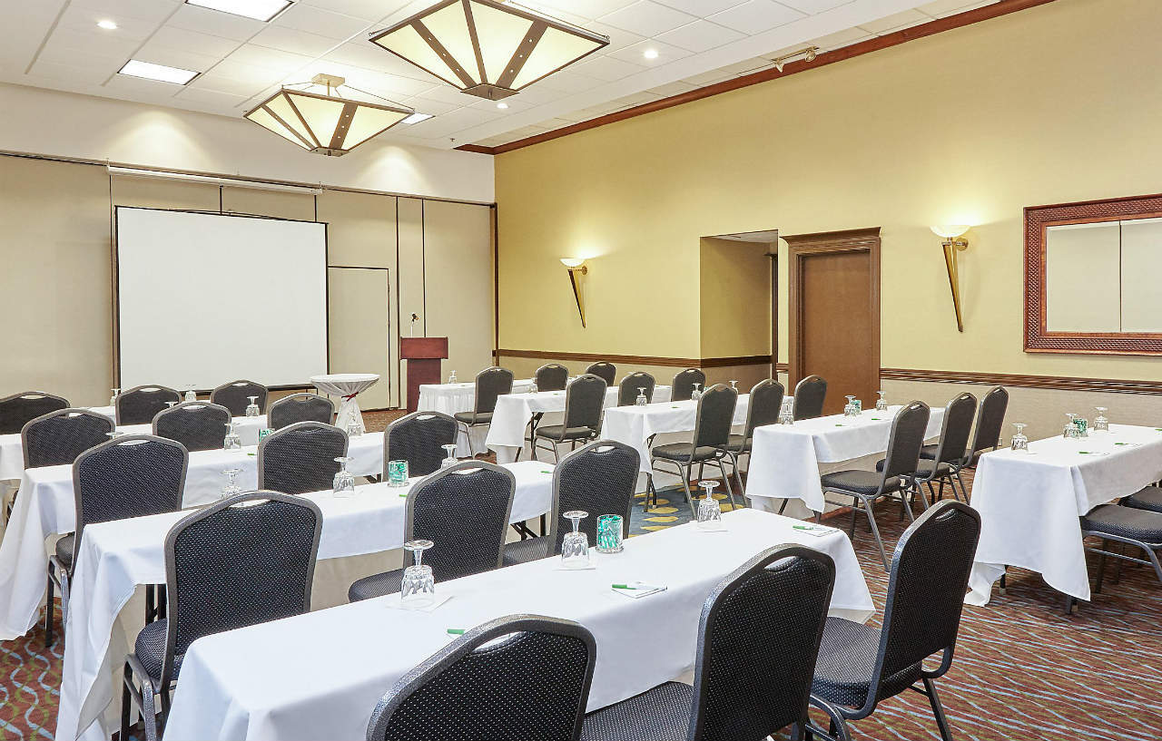 Holiday Inn Chicago Matteson Conference Center, An Ihg Hotel מראה חיצוני תמונה